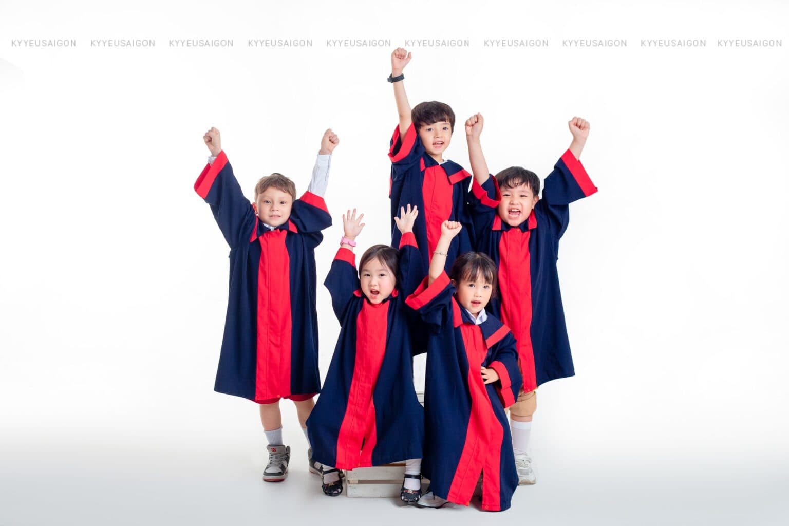 Chụp ảnh kỷ yếu mầm non